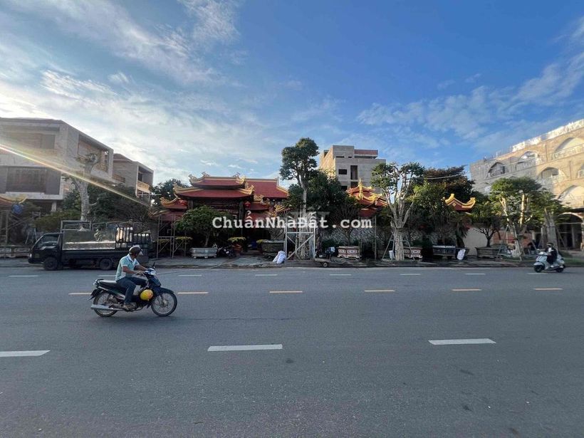 đất mặt tiền đường hồ hán thương sơn trà dt 100m giá 11ty9 ***