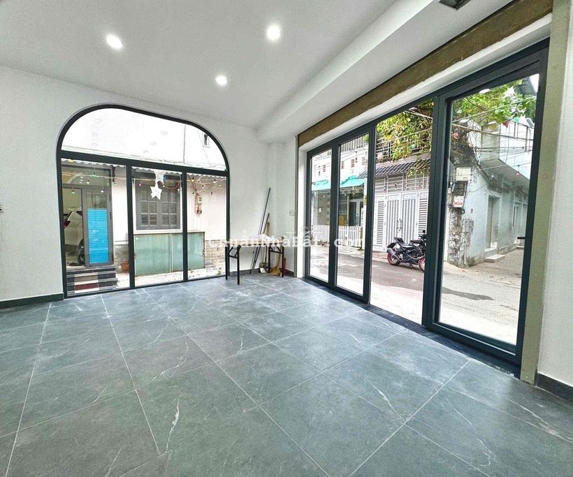 CHO THUÊ MẶT BẰNG KINH DOANH NGAY CHỢ THẠCH ĐÀ