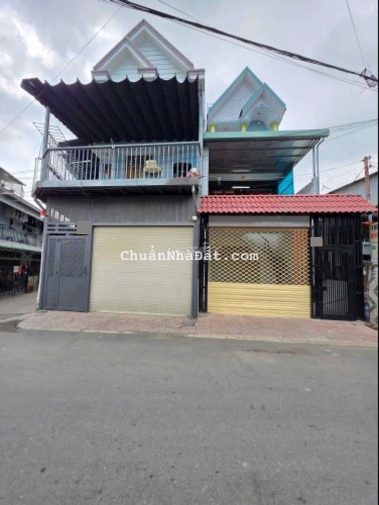 Nhà phố mặt tiền gần ngã tư Chiêu Liêu, phường Tân Đông Hiệp, TP Dĩ An