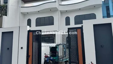 nhà đẹp 1T1L ngay TT Đức Hoà - Lk Tl 824 giáp hooc môn
