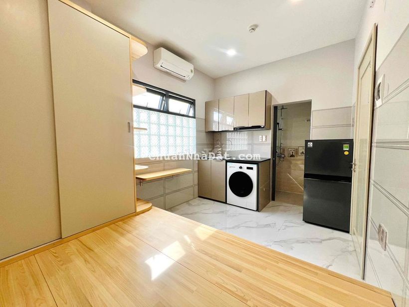 CHO THUÊ STUDIO CỬA SỔ THANG MÁY MỚI 100% NGAY TRƯỜNG SA QUẬN 3