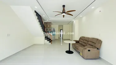 Căn shophouse 3 phòng ngủ Oasis City cho thuê