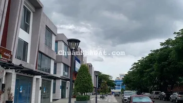 Bán shophouse nhà phố TM Eco Xuân ngay Lotte giá 11.7 tỷ. 6x25, 1T 2L
