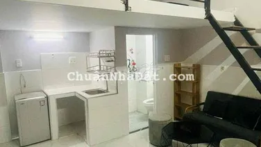 PHÒNG MÁY LẠNH - CÓ GÁC - FULL NỘI THẤT - GIỜ TỰ DO - XE FREE