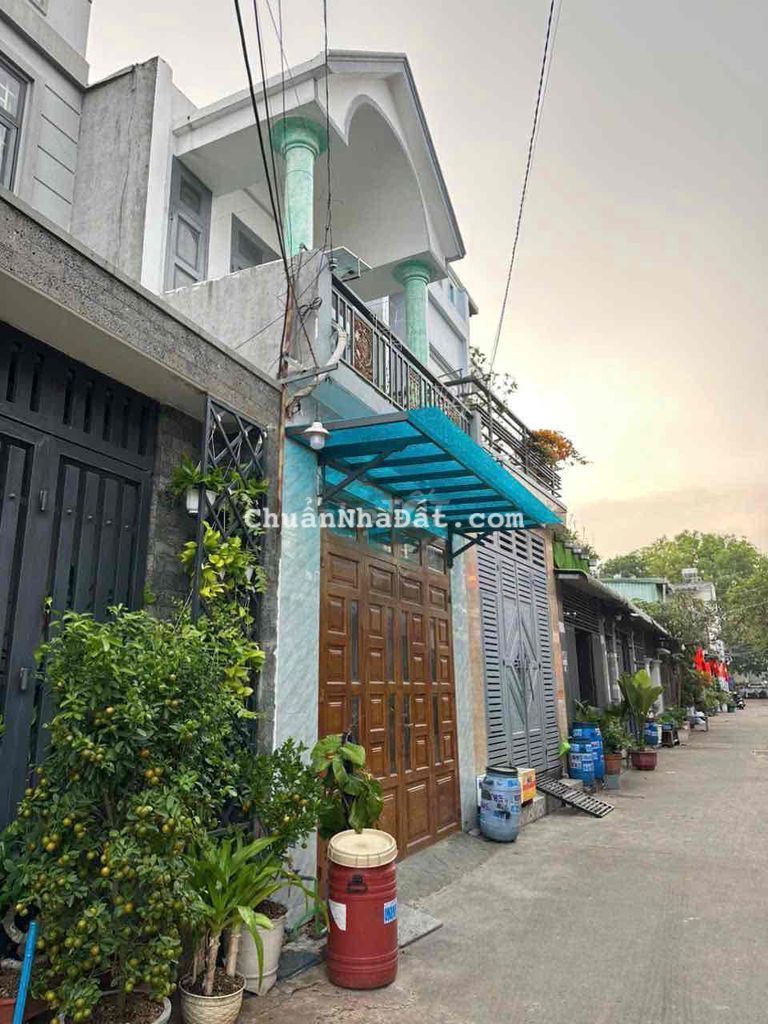 Cho thuê nhà trệt đông hòa  -Đường Nguyễn công hoan  — Có 3 pn có pn d