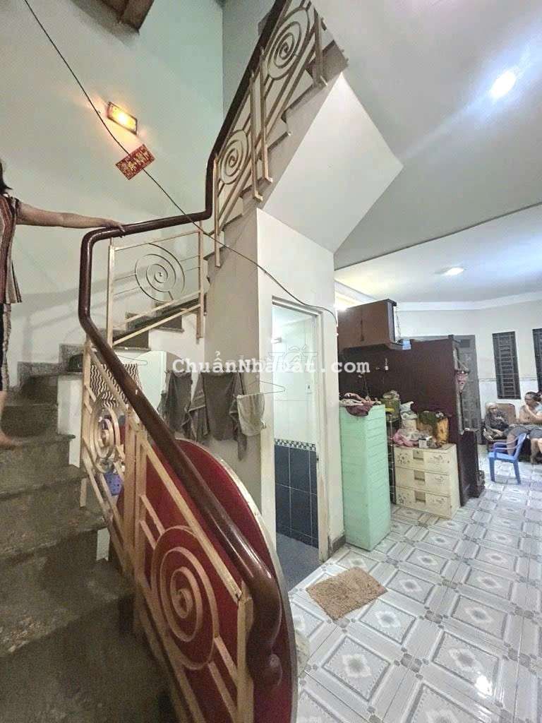 Nhà Tân Hòa Đông DT lớn 4mX18m Hẻm 3 gác thông. Chỉ 5.2 Tỷ còn T.L