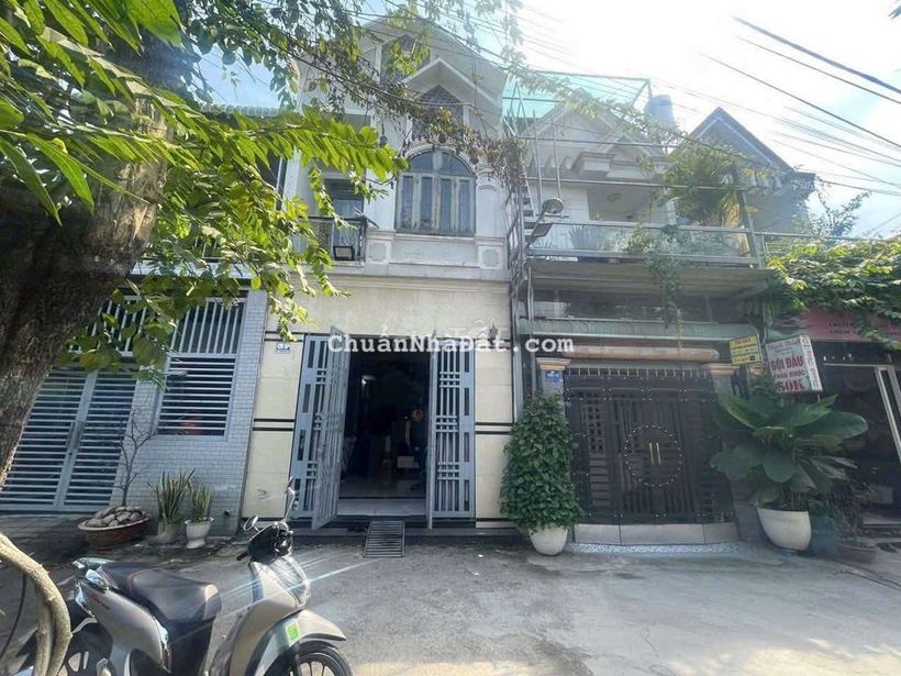 Cần bán nhà gần KDC Tứ Hải