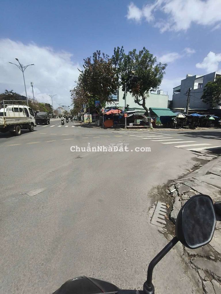 🎆BÁN LÔ ĐẤT NGÃ 4 -VỊ TRÍ ĐẸP💙💚❤️