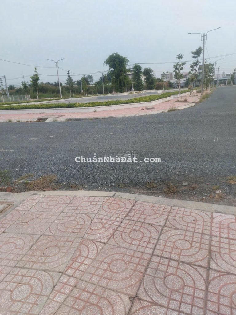 nền đẹp dối diện cv tác định cư phường ( p long châu)