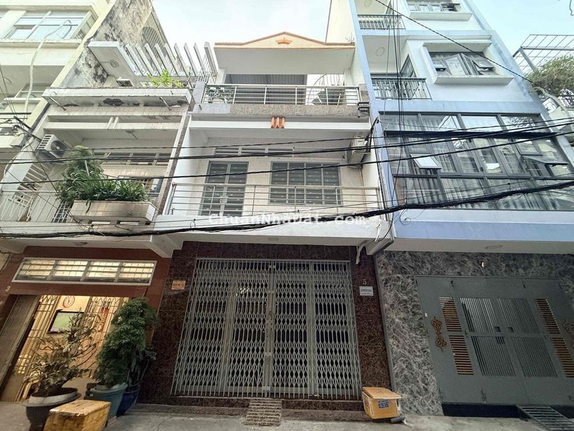 cho thuê phòng trong nhà nguyên căn mặt tiền khu đường số 21 Dt:30m2