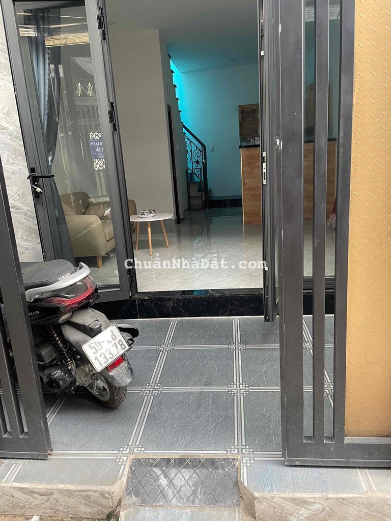 CẦN BÁN GẤP BÁN NHÀ 1 LẦU MẶT TIỀN HẺM 1645 HUỲNH TẤN PHÁT Q7