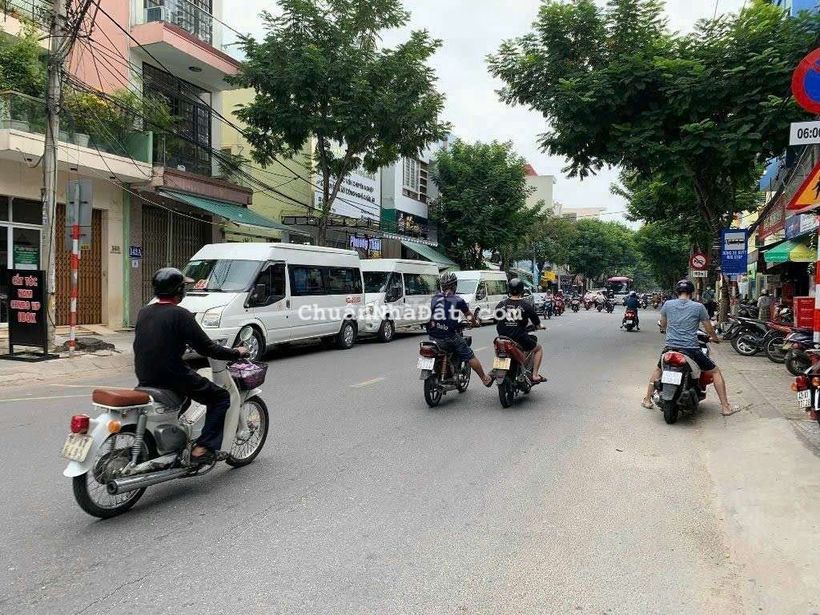 Cho thuê nhà mặt tiền đường Thanh thủy. Quận hải châu, kinh doanh tốt
