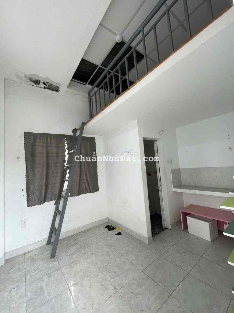 Cần cho thuê phòng trọ có gác có ban công