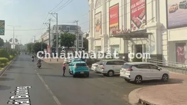 Nhà Giá Rẻ Kèm 7 Phòng Đang Cho Thuê Có Thu Nhập Ngay Phường 4 VLong