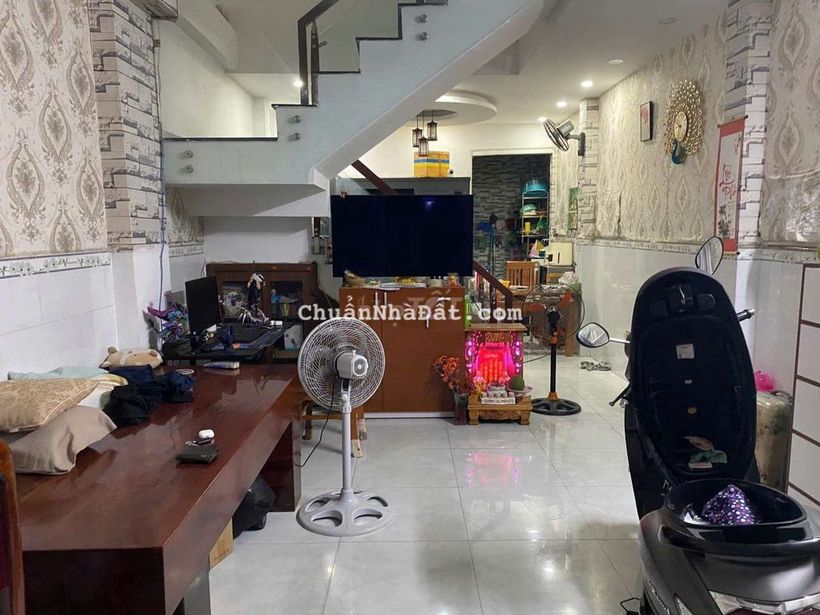 Nhà 1 lầu 2 p ngủ 4*12. Tx49. Giá 4tỷ050tr