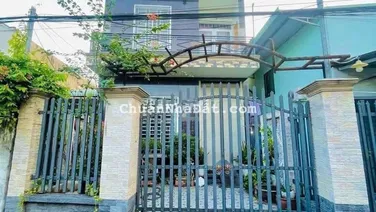 NHÀ 3PN GIÁ RẺ PHÚ THỌ – ĐƯỜNG Ô TÔ, CÓ SÂN CỔNG CHỈ 6TR5