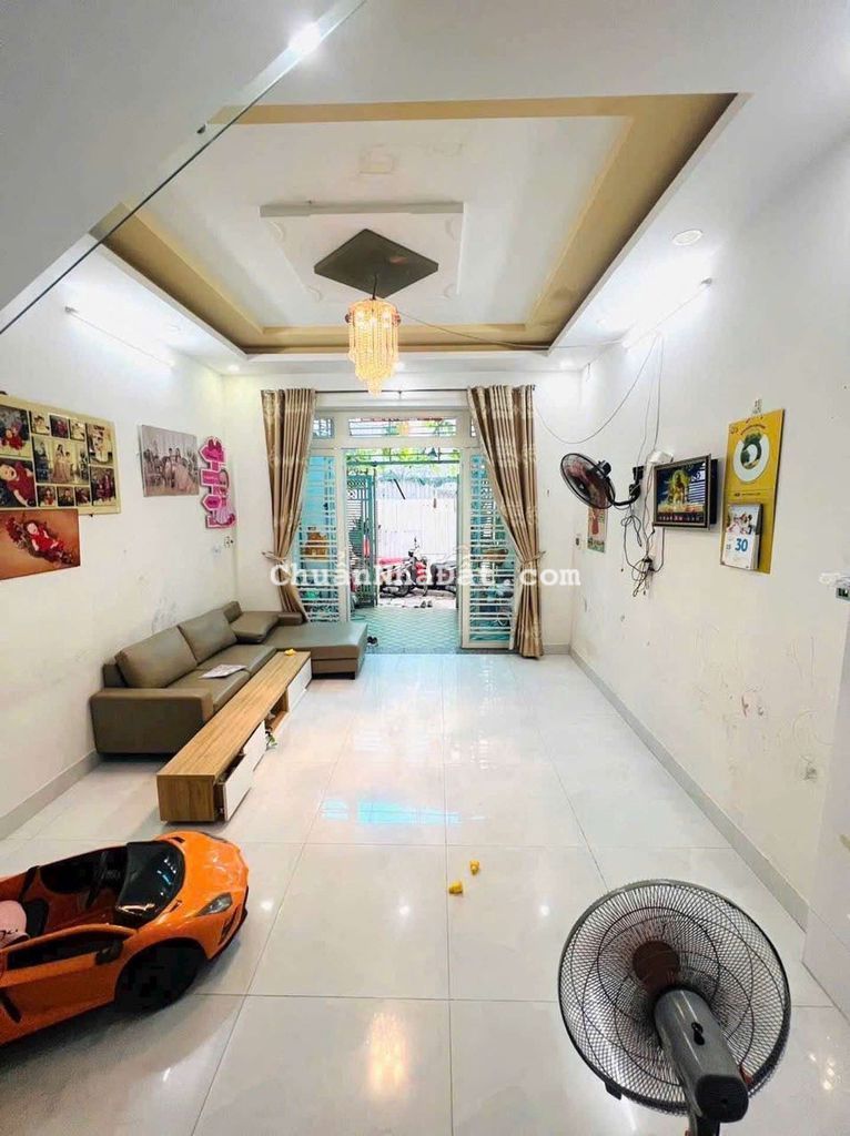 BÁN GẤP NHÀ 3 TẦNG - HXH - ĐƯỜNG SỐ 8 - BHHB- BÌNH TÂN - XE HƠI NGỦ TN