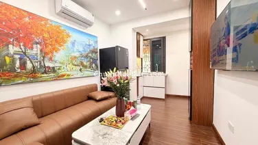 Bán nhà pháp cố phố Hàng Chuối nhà đẹp 2 thoáng 2 ngủ 70m2 T1 giá nhỉn