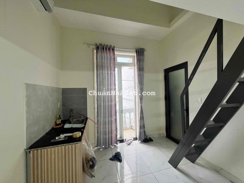 Cho thuê căn hộ 30m2 cao cấp View bancon, ngay Big C, chợ Dĩ An.