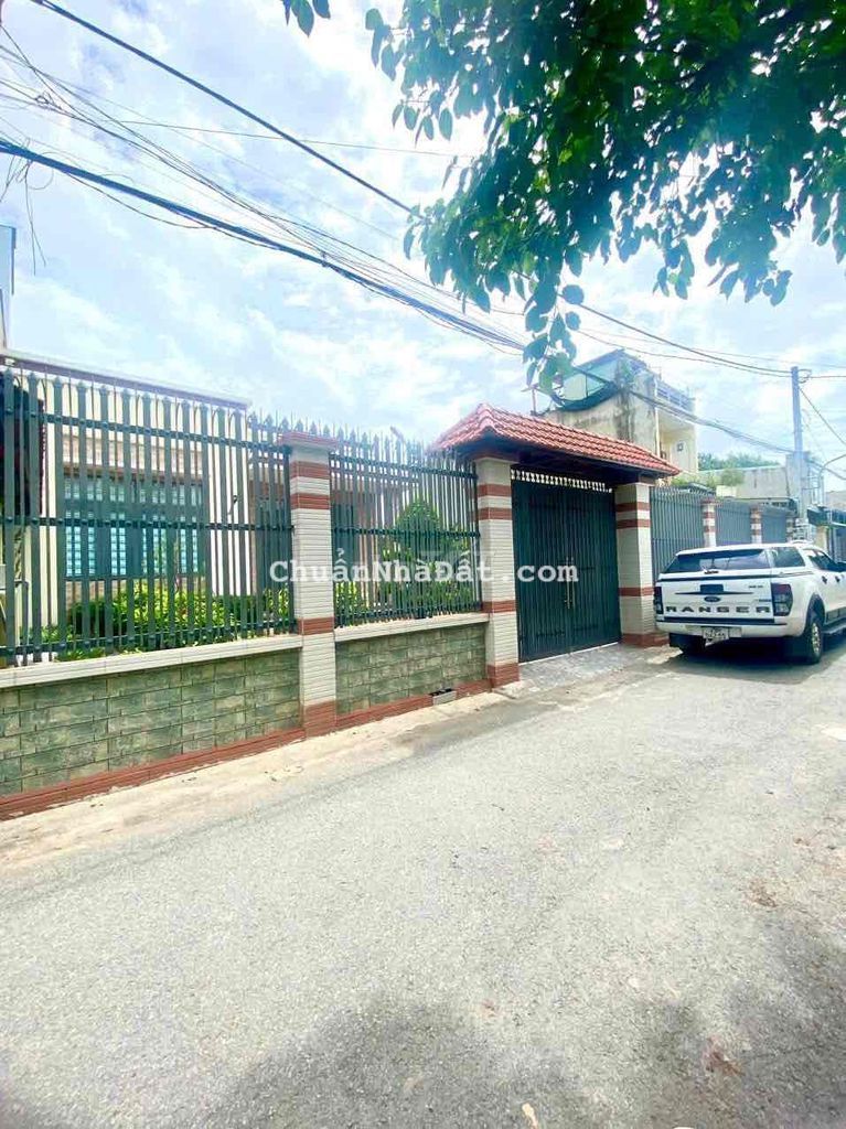 Nhà biệt thự sân vườn đường Vững việt giá 8 triệu 500 nghìn