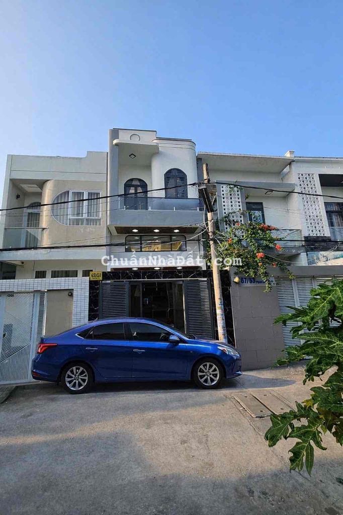 Bán Nhà 3 Tầng Full Nội Thất Ngay Vincom Hùng Vương