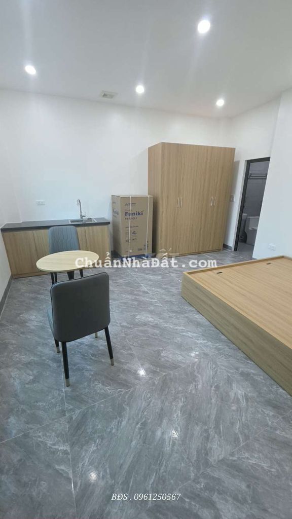 MỚI BÓC TEM – STUDIO VIỆT HƯNG NGUYỄN LAM GẦN BIGC, AEON MALL  4.3 tr