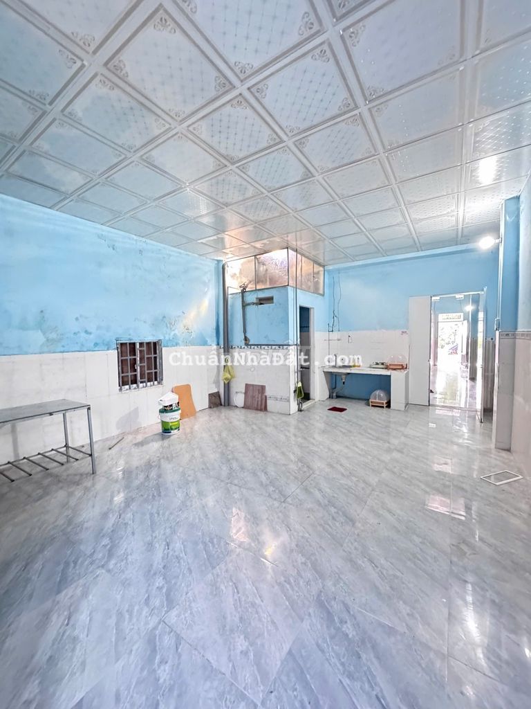 Cho thuê nhà C4 giá rẻ mặt tiền đường  gần Nguyễn duy trrinh