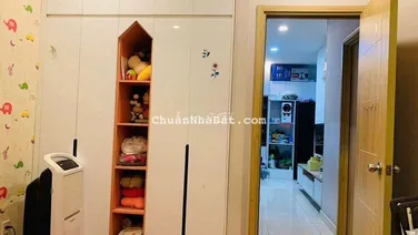 Căn 2PN Có sẵn 2 máy lạnh + Giường + tủ + Tủ lạnh + Sofa. LH Hương