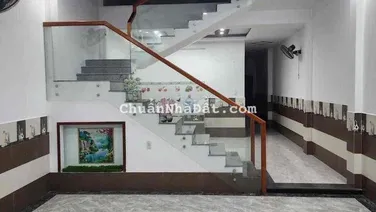 bán nhà 2 tầng mặt tiền đoàn văn cừ
