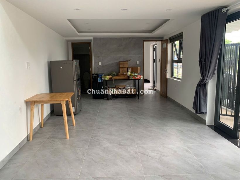 Cho thuê mặt bằng tầng 1 đường Đa Mặn, khu Nam Việt Á, riêng biệt