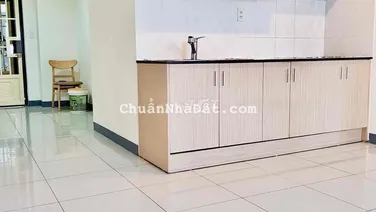 Cho thuê chung cư giá rẻ tiện đi Metro Bình Thái