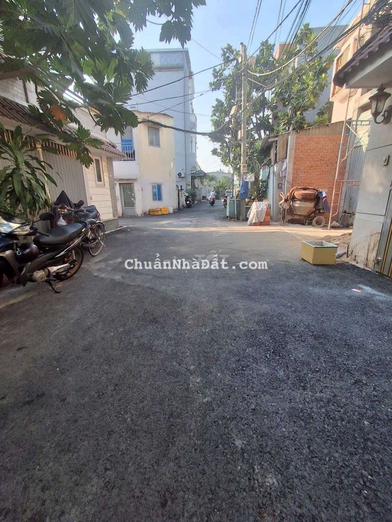 PHƯỚC KIỂN- Đ.XE TẢI- 105M2-  NHÀ C4- CÓ DÒNG TIỀN- SHR- CHỈ 4Ty950