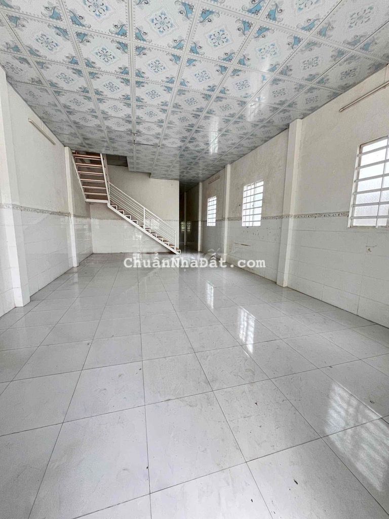 CHO THUÊ NHÀ TRỆT LỬNG P.KHÁCH RỘNG KDC HỒNG LOAN ĐỐI DIỆN BẾN XE 6TR