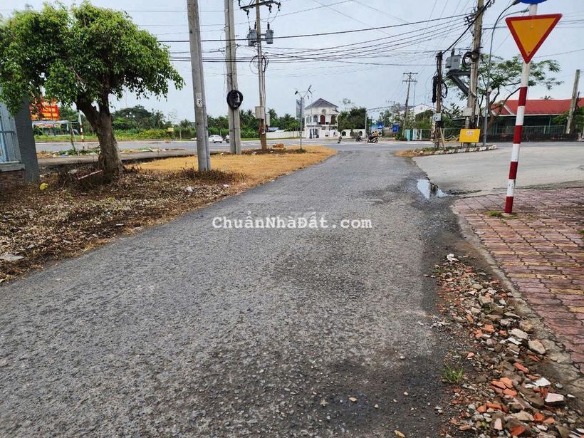 mặt tiền kinh doanh đường dh15 ngay vòng xoay tân ngãi