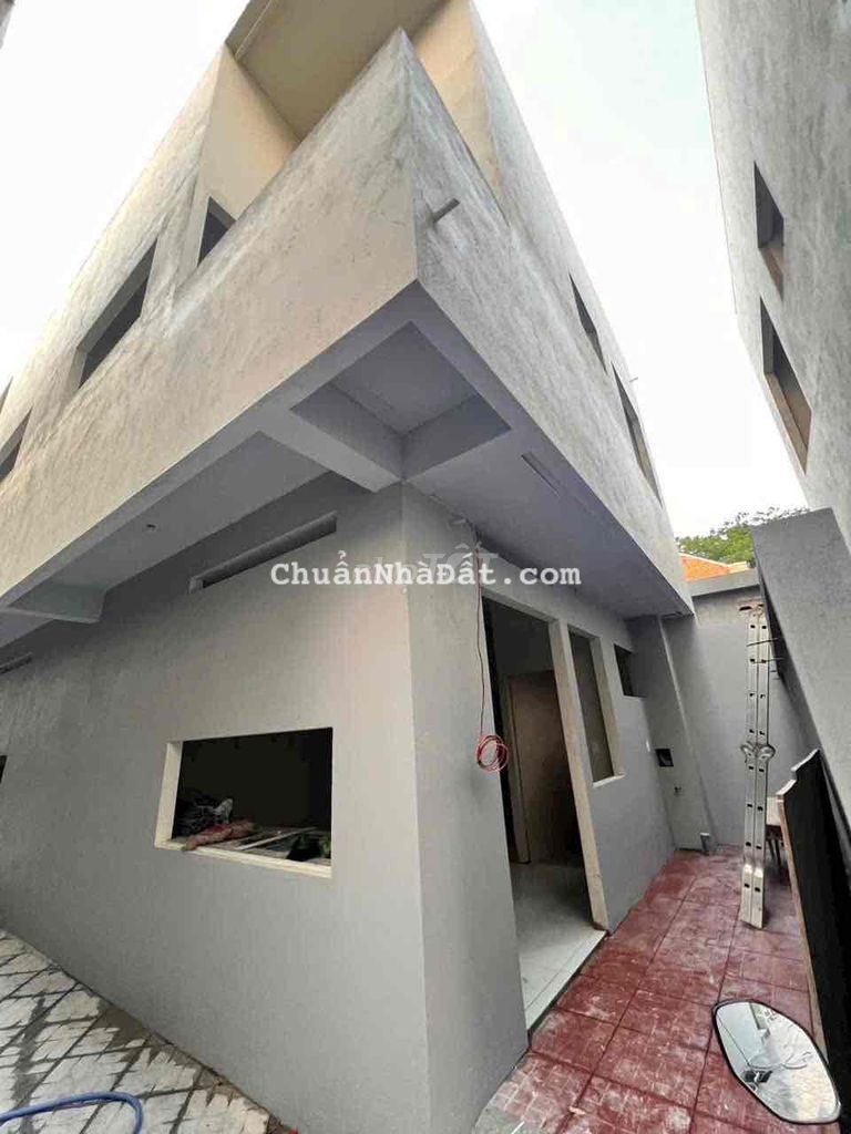 Nhà Hiệp Thành 3 có 2pn-2 toilet nt cơ bản thủ dầu một