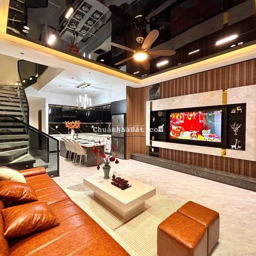 BÁN NHÀ 3 TẦNG HIỆN ĐẠI FULL NỘI THẤT-DỌN VÀO Ở NGAY,HOÀ XUÂN,ĐÀ NẴNG