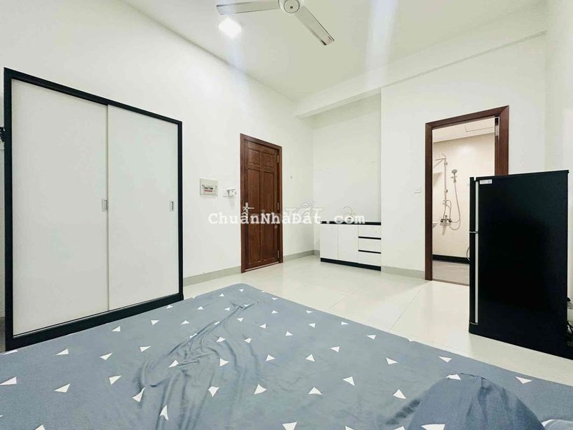 PHÒNG STUDIO FULL NỘI THẤT - TONE TRẮNG ĐEN - GẦN AEON TÂN PHÚ