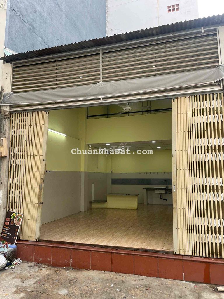 Nhà nguyên căn Ung Văn Khiêm , p25 , Bình Thạnh (10tr )