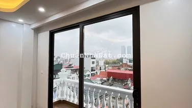 Căn hộ Full đồ có TM ngõ 28 Xuân La Tây Hồ 32m2 ban công giá 6 triệu 2