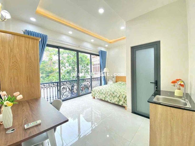 Căn Hộ Cửa Sổ Lớn Full Nội Thất Gần Hàng Xanh, Đh Hutech UEF GTVT