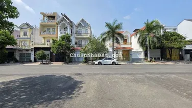 Đất 120m ngang 5m khu trung tâm hành chính Dĩ An