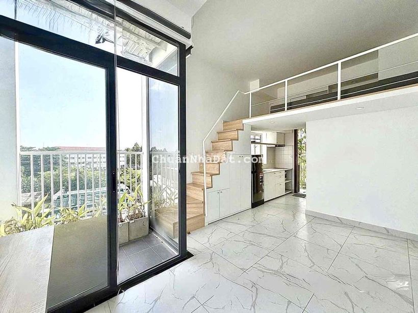 Cho Thuê Phòng Gác Thoáng Mát Ngay Etown Cộng Hoà