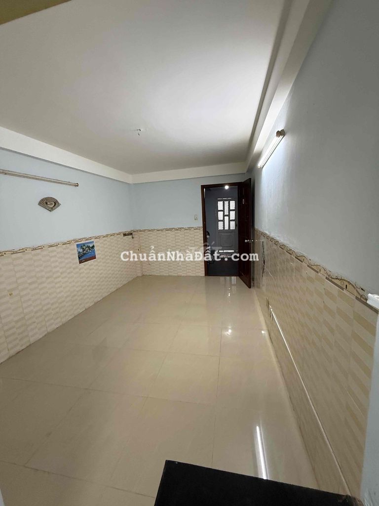 Cần cho nữ thuê phòng ở lâu dài khu vực phường 12 quận 6 , giờ giấc đi