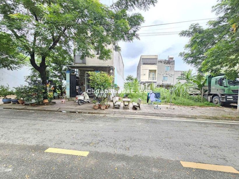 Đất đẹp kdc Châu Thới (đại học Quốc Gia HCM) gần BigC GO Dĩ An