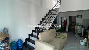 Nhà 1 trệt 1 lững đúc -2 MT - SHR