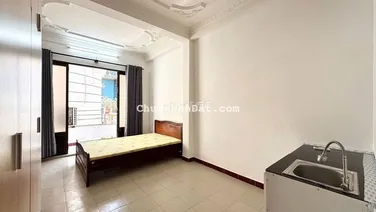 🏩 Đường Cô Giang - Có 01 PN riêng biệt- Ban công- Full nội thất.