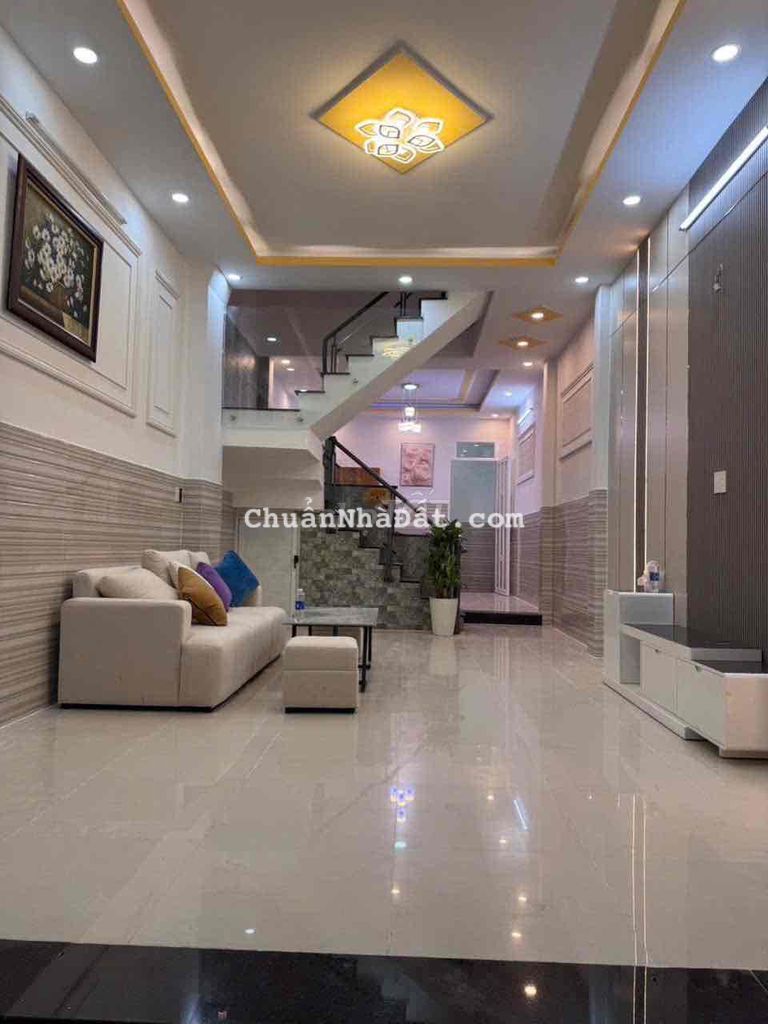 Dt: 4x16, có 2 lầu đúc, hẻm xe hơi thông đường Tỉnh Lộ 10