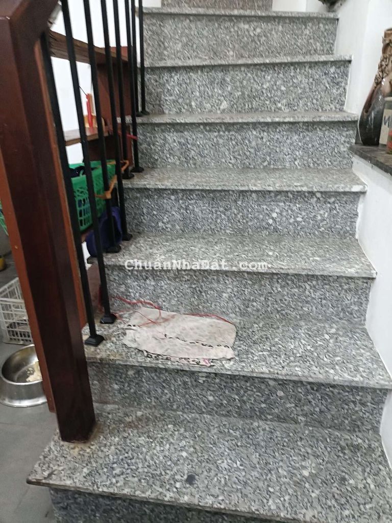 Cần cho thuê phòng víp khép kín