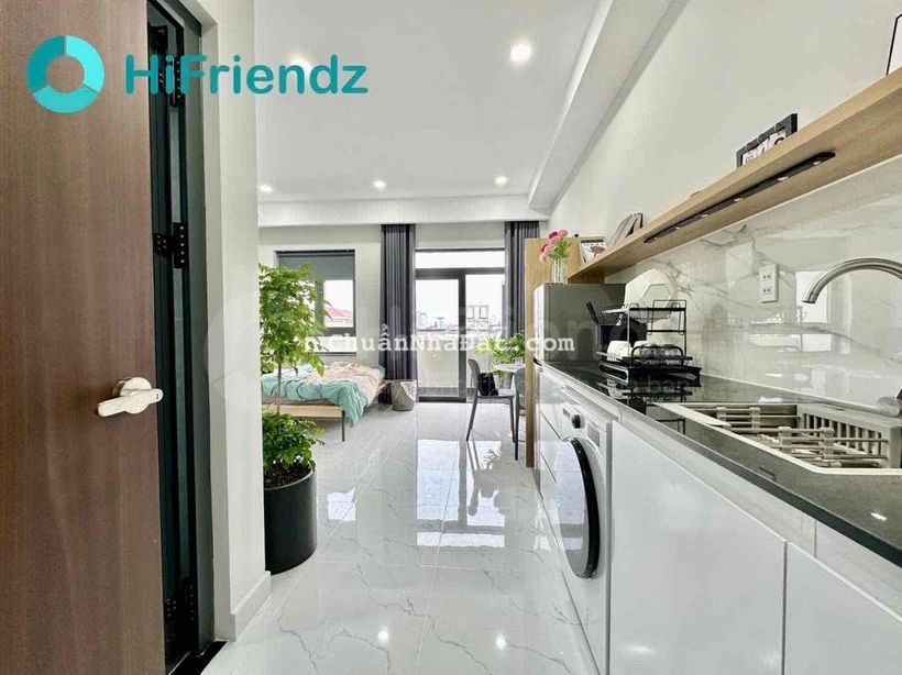 Căn hộ 1PN ban công full nội thất mới 100% giáp quận 1 DT 30m2