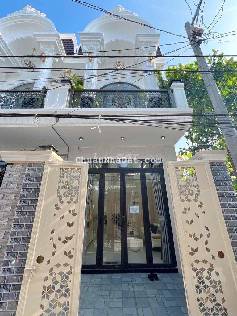 LỘ Ô TÔ -NHÀ TRỆT LẦU XÂY MỚI - 4 PHÒNG NGỦ - HẺM 388 NGUYỄN VĂN CỪ